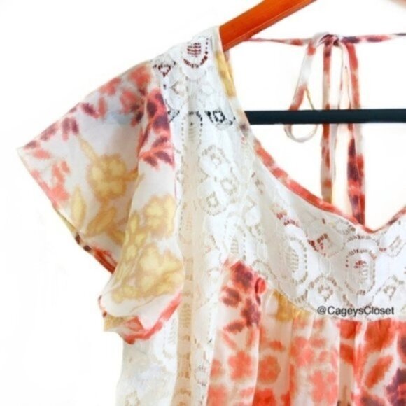 Motherhood Maternity Shirt S Flutter Sleeve Lace Panels Floral - Picture 5 of 11